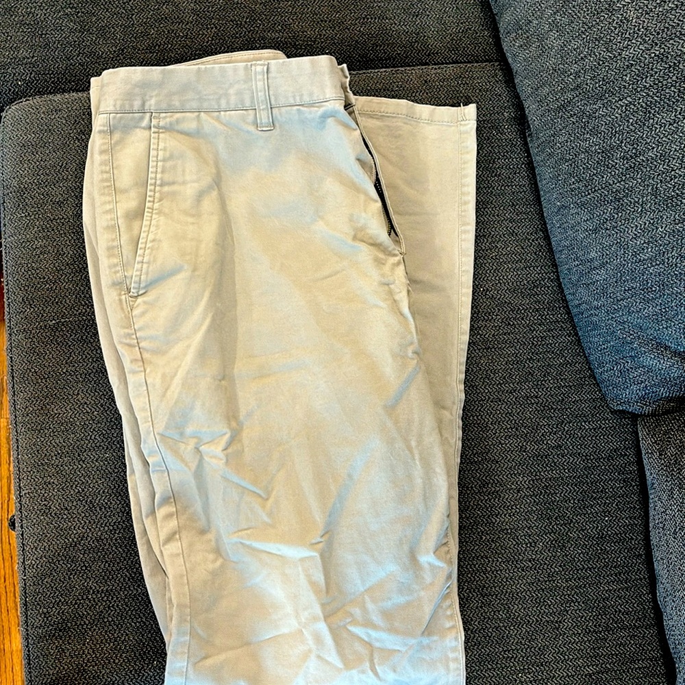 Men’s grey pants